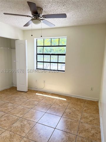 1021 Adams Ave 1021E, Homestead, FL 33034