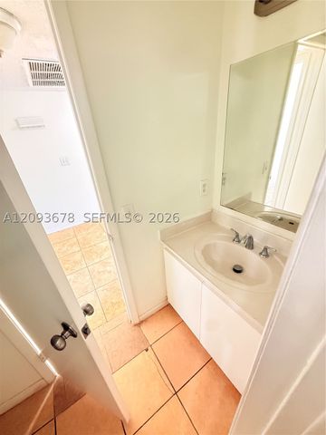 1021 Adams Ave 1021E, Homestead, FL 33034