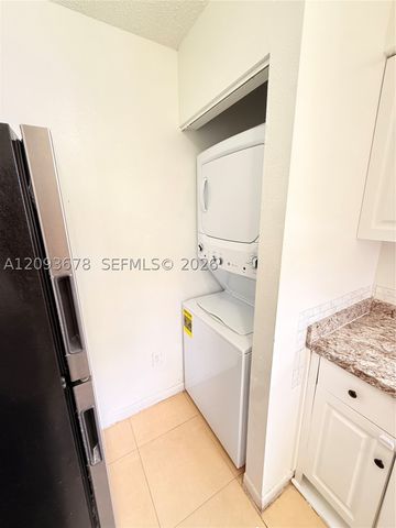 1021 Adams Ave 1021E, Homestead, FL 33034