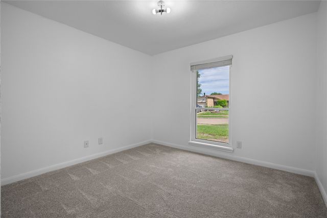 306 Hardwood Trail, Mesquite, TX 75150