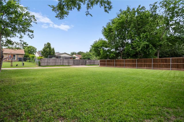 306 Hardwood Trail, Mesquite, TX 75150
