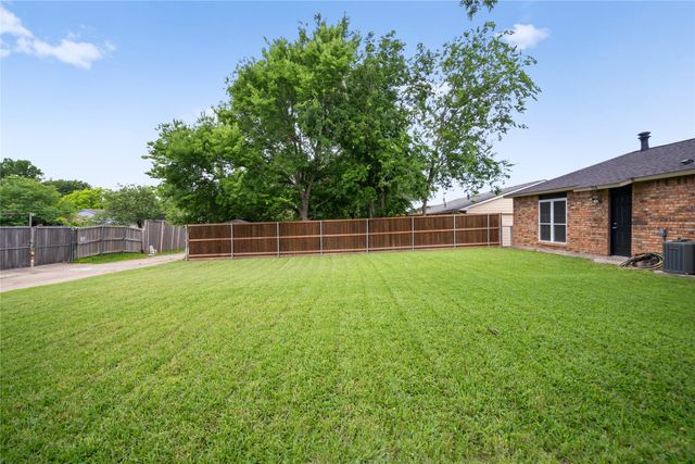 306 Hardwood Trail, Mesquite, TX 75150