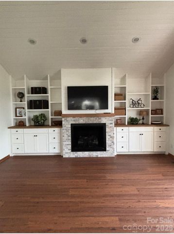 131 Caldonia Drive, Candler, NC 28715