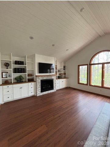 131 Caldonia Drive, Candler, NC 28715