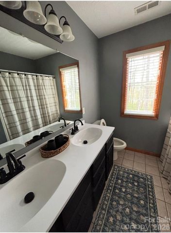 131 Caldonia Drive, Candler, NC 28715