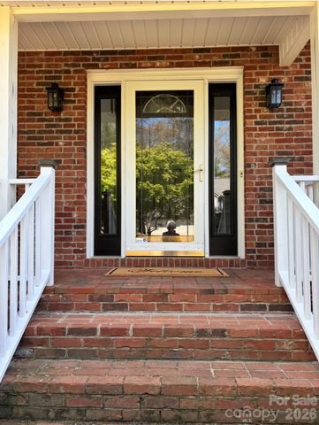 131 Caldonia Drive, Candler, NC 28715