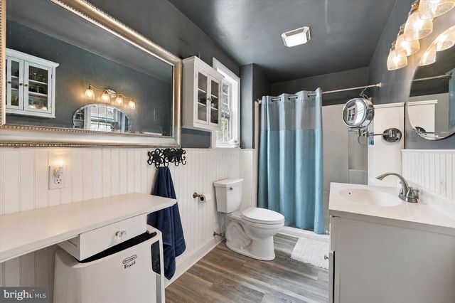 1208 VALLEY RD, Glen Mills, PA 19342