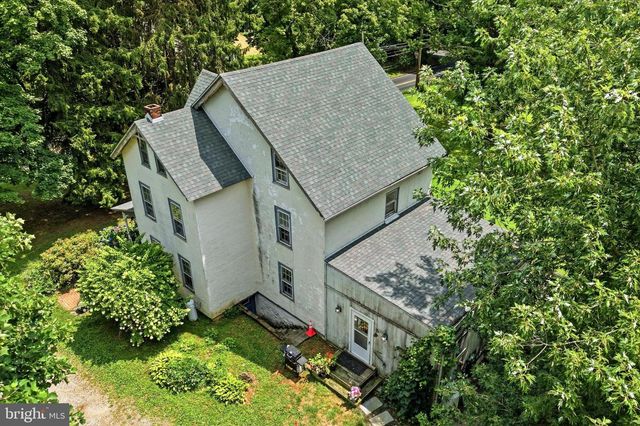 1208 VALLEY RD, Glen Mills, PA 19342