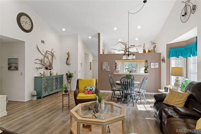 1504 N Foxboro Loop, Crystal River, FL 34429