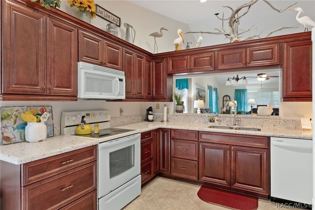 1504 N Foxboro Loop, Crystal River, FL 34429