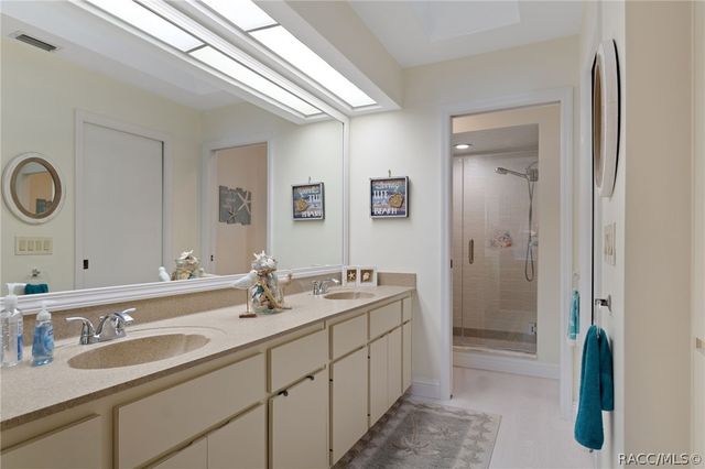 1504 N Foxboro Loop, Crystal River, FL 34429