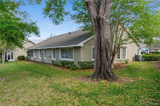 1504 N Foxboro Loop, Crystal River, FL 34429