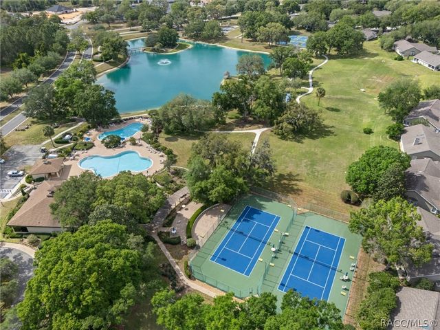 1504 N Foxboro Loop, Crystal River, FL 34429