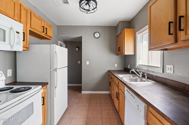 327 N 20TH Avenue, Phoenix, AZ 85009