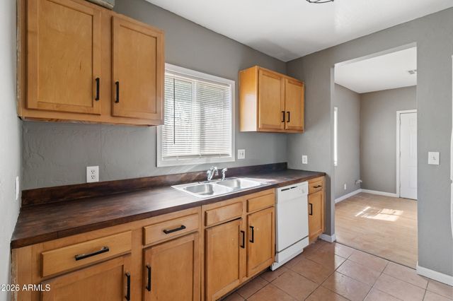 327 N 20TH Avenue, Phoenix, AZ 85009