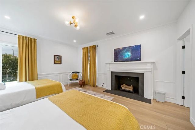 2925 W Oak, Burbank, CA 91505