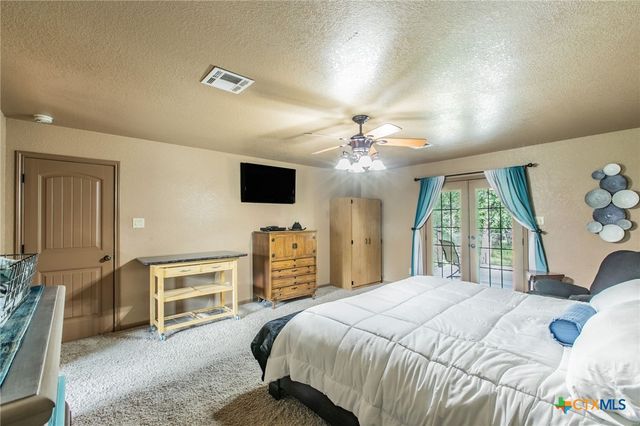 27 S Sherwood Drive, Belton, TX 76513