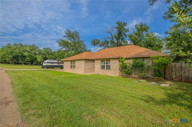 27 S Sherwood Drive, Belton, TX 76513