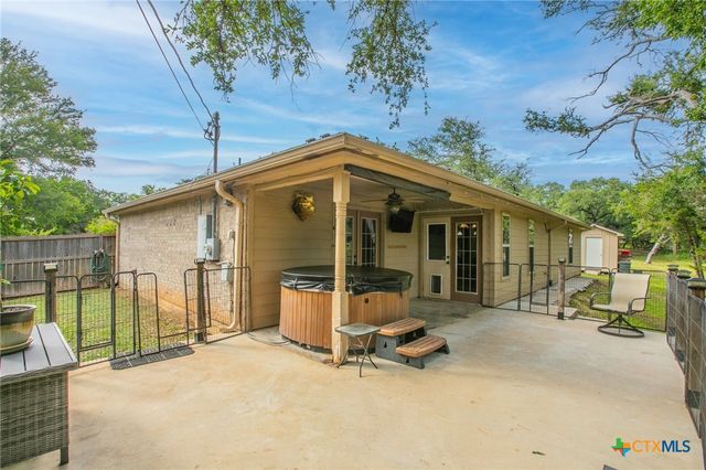 27 S Sherwood Drive, Belton, TX 76513