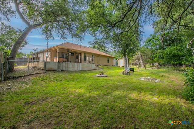 27 S Sherwood Drive, Belton, TX 76513