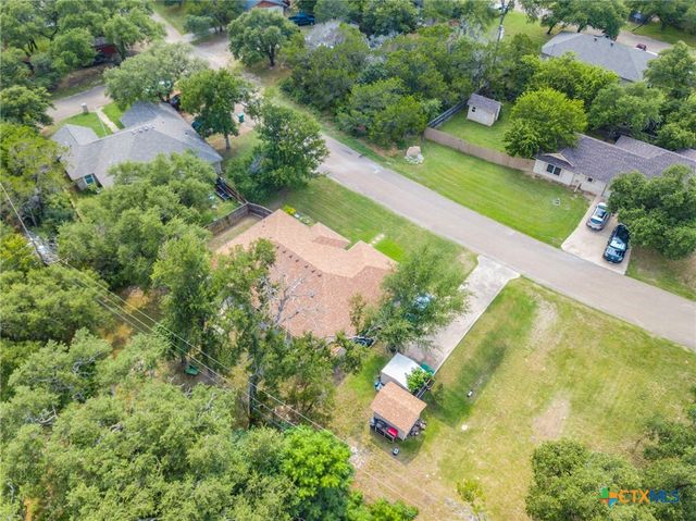27 S Sherwood Drive, Belton, TX 76513