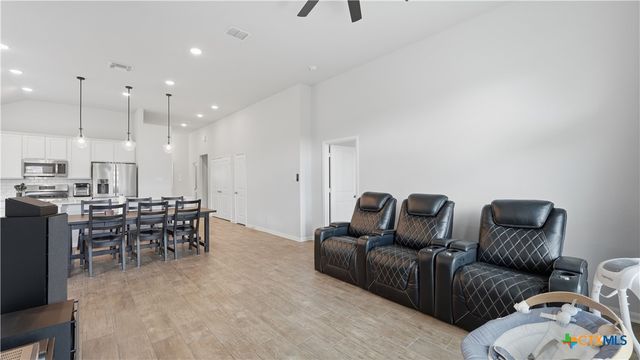 6324 Black Butte, Schertz, TX 78108