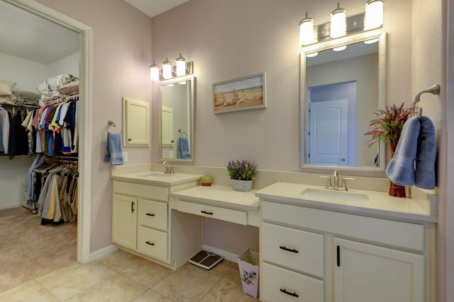 9108 Lake Isabella Way NW, Albuquerque, NM 87120