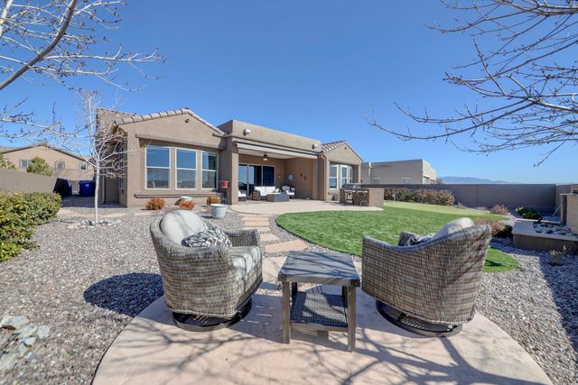 9108 Lake Isabella Way NW, Albuquerque, NM 87120