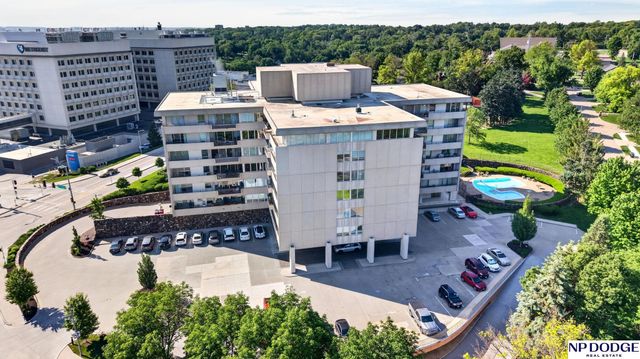 8405 Indian Hills Dr Apt 4A5, Omaha, NE 68114
