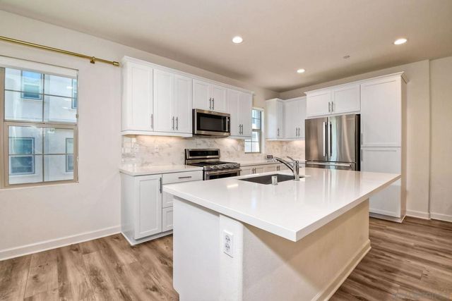 912 Slate St, San Marcos, CA 92078