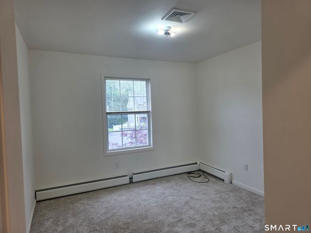 5 Oaktree Court, Bethel, CT 06801