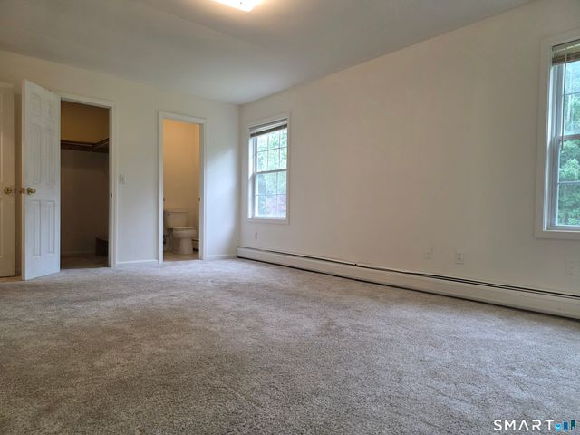 5 Oaktree Court, Bethel, CT 06801