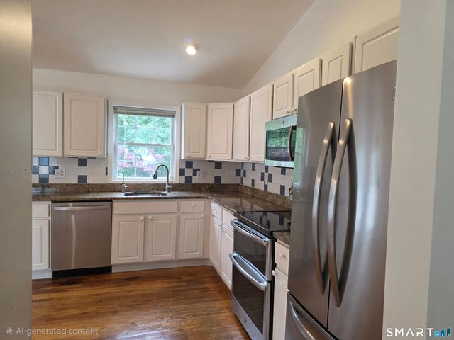 5 Oaktree Court, Bethel, CT 06801