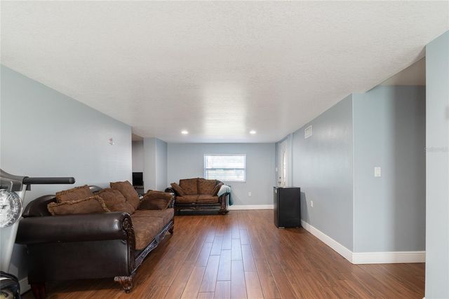 19 S TYLER AVENUE, Orlando, FL 32811