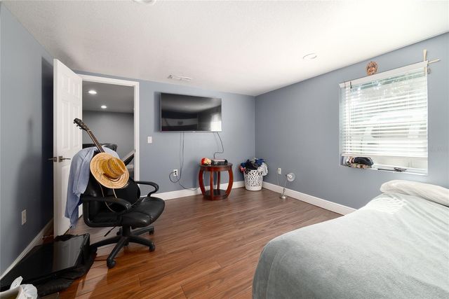 19 S TYLER AVENUE, Orlando, FL 32811