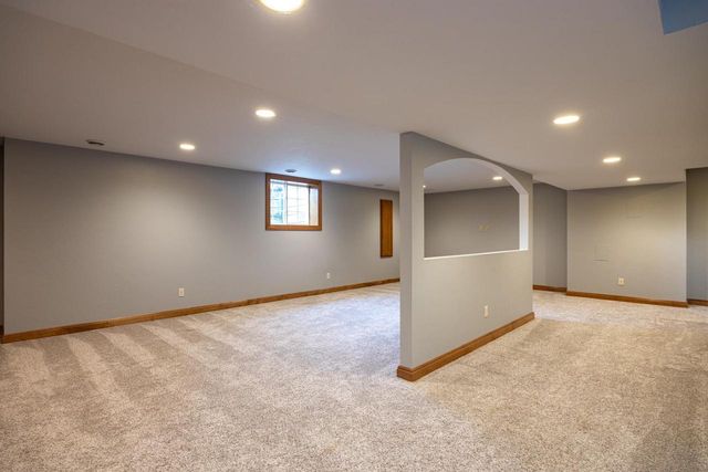 1124 BOBBY COURT, Appleton, WI 54915