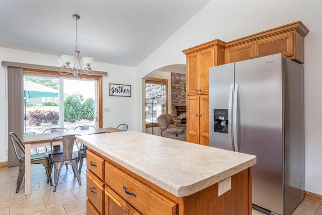 1124 BOBBY COURT, Appleton, WI 54915