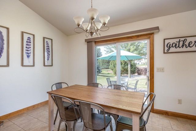 1124 BOBBY COURT, Appleton, WI 54915