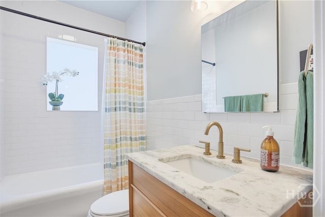 707 E 49th Street, Savannah, GA 31405