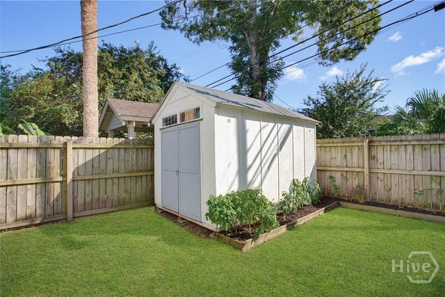 707 E 49th Street, Savannah, GA 31405