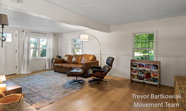 529 Porter Road, Norton Shores, MI 49441