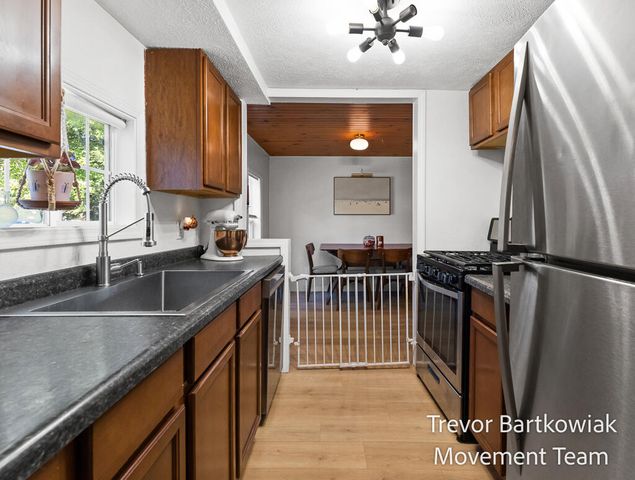 529 Porter Road, Norton Shores, MI 49441