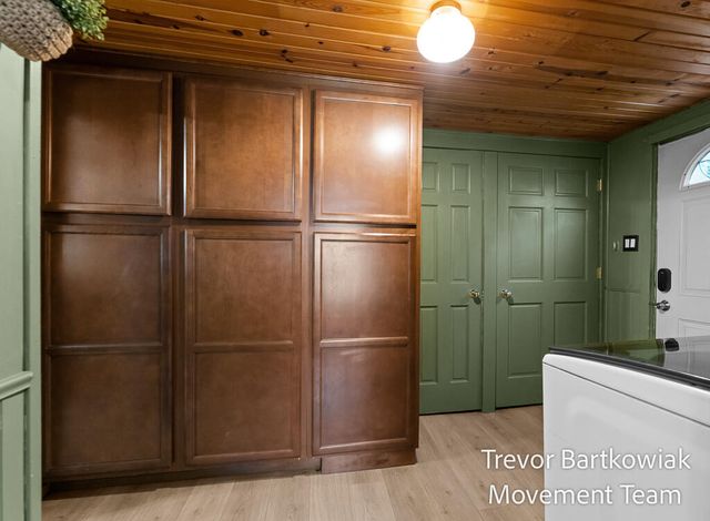 529 Porter Road, Norton Shores, MI 49441