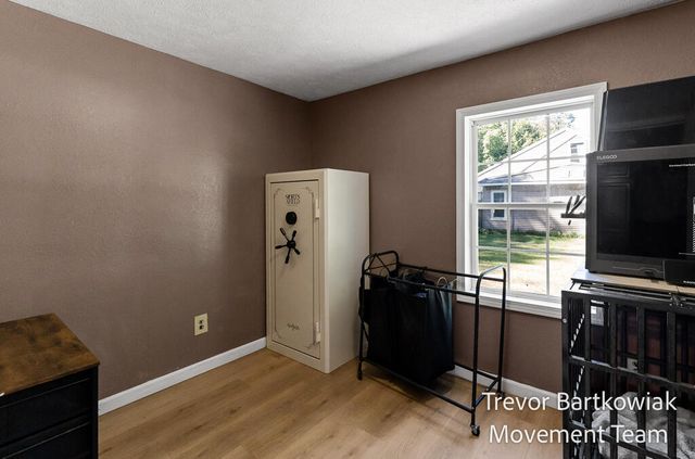 529 Porter Road, Norton Shores, MI 49441
