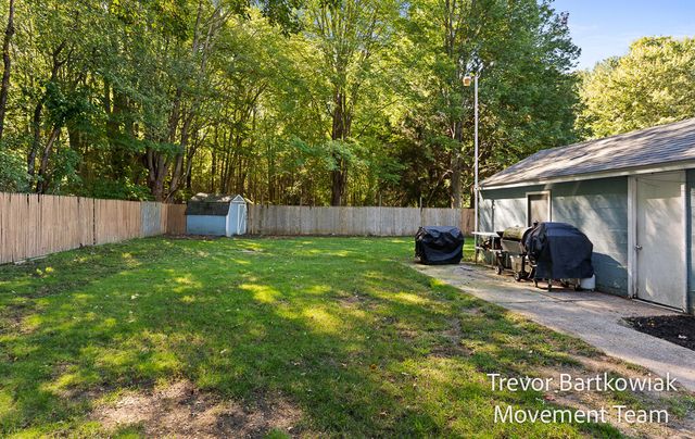 529 Porter Road, Norton Shores, MI 49441
