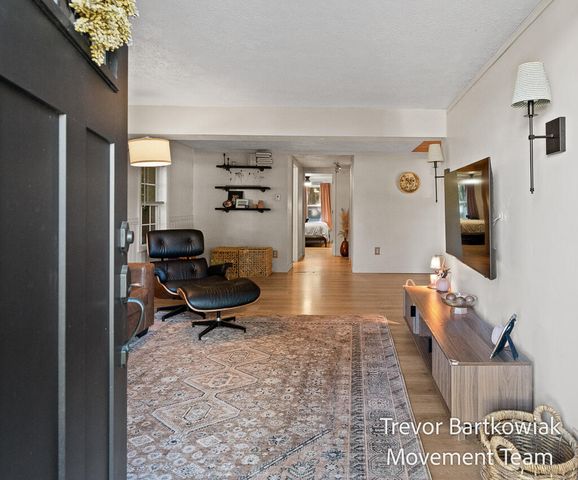 529 Porter Road, Norton Shores, MI 49441