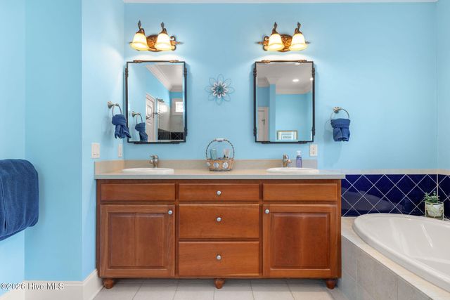 1533 Turnberry Lane SE, Bolivia, NC 28422