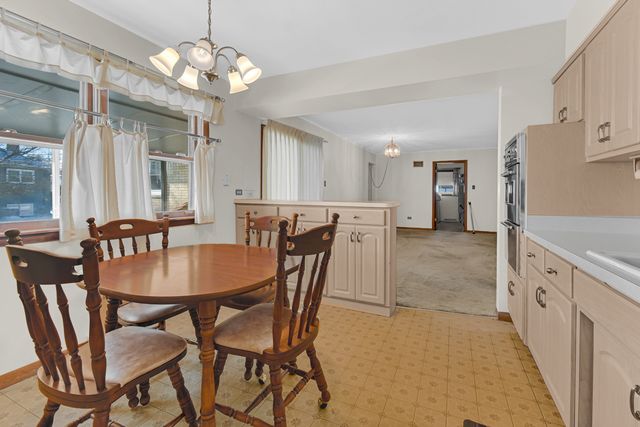 1161 E 171st Court, South Holland, IL 60473