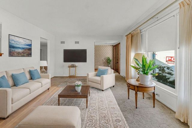 1161 E 171st Court, South Holland, IL 60473