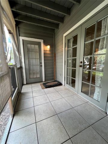 11940 SKYLAKE PLACE 11940-A, Temple Terrace, FL 33617